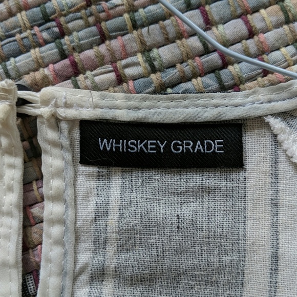 Striped linen Whiskey Grade dress with pockets - Picture 7 of 8
